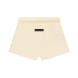 Яично-белый