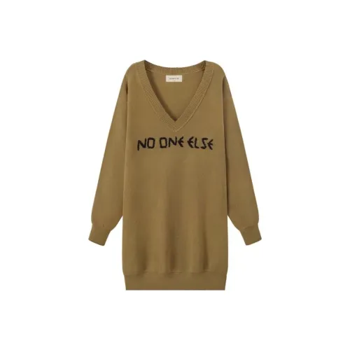 NO ONE ELSE Длинное платье с длинными рукавами женское горчично-зеленый