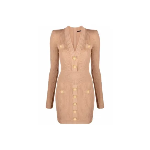 BALMAIN FW21 Длинное платье с длинными рукавами женское пыльно-розовый