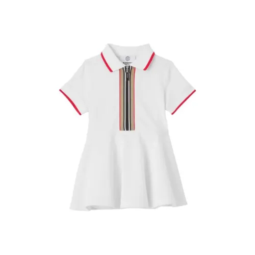 Burberry Белое Женское Короткое Платье с Рукавами