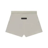 Дымчато-серый