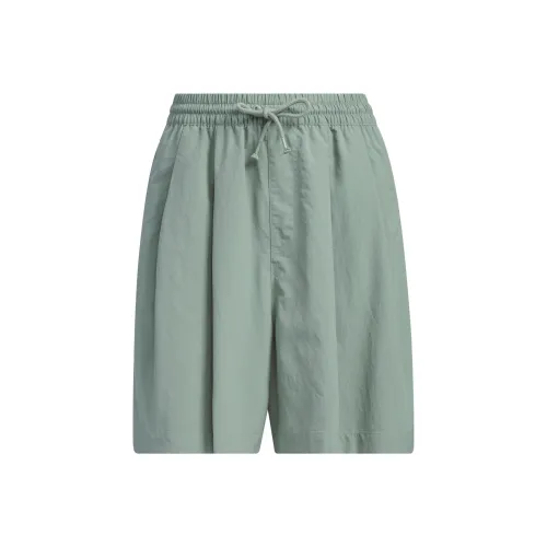 adidas originals Пыльно-зеленые Женские Повседневные шорты