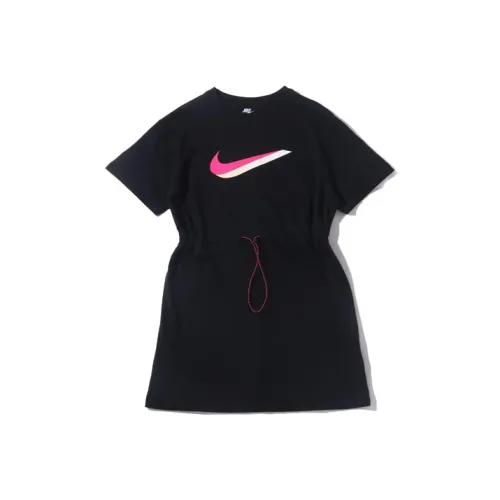 NIKE Черные Женские Платья с Коротким Рукавом