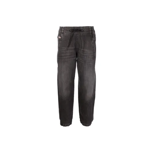 DIESEL Женские джинсы черного цвета