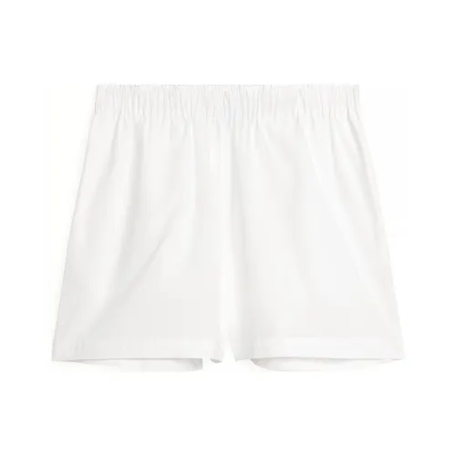 ARKET Повседневные шорты Женские Белые