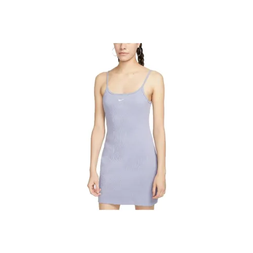NIKE Светло-лавандовый Женские Слиплатья