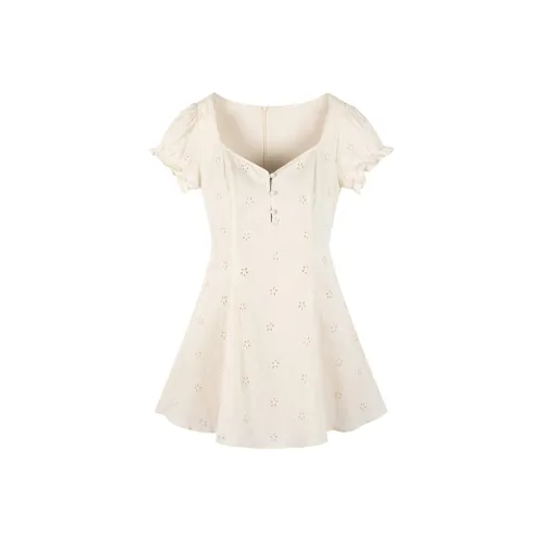 Meat Meat Small Cherries Короткий рукав Платье Женское Экрю