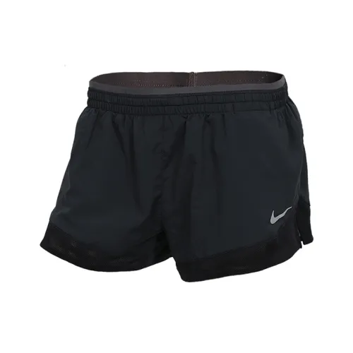 Nike Повседневные шорты Женские Черные