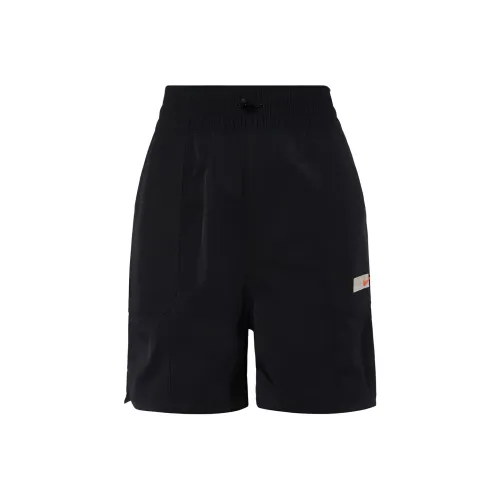 Nike Повседневные шорты Женские Черные