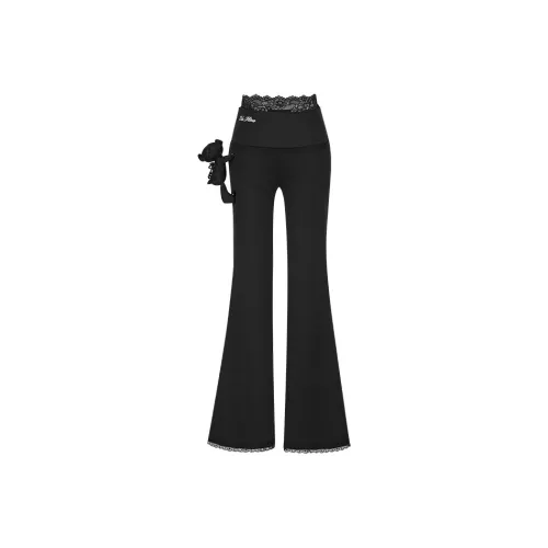 13 DEMARZO Повседневные брюки Женские Черный