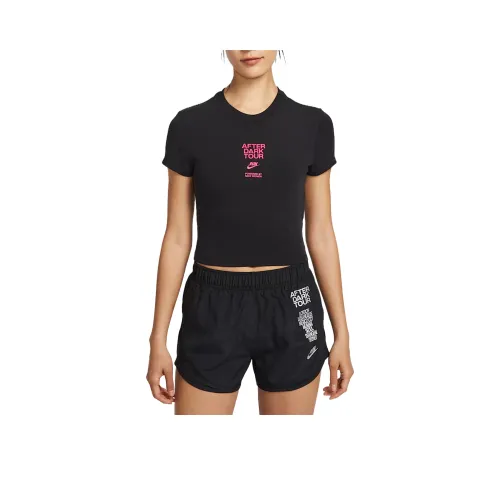 Nike Обычная T-рубашка Женская Черная