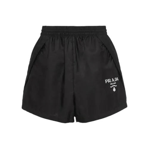 PRADA Повседневные шорты Женские Черные