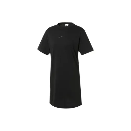 NIKE Черные Женские Платья с Коротким Рукавом