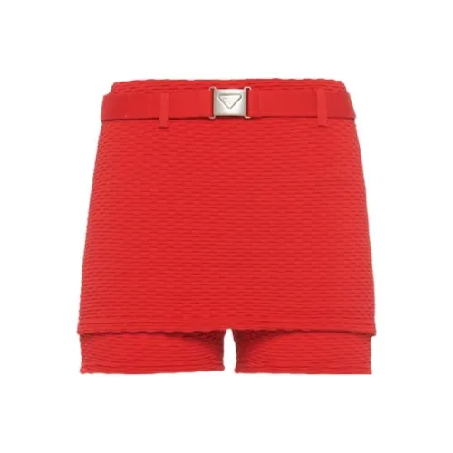PRADA Женские повседневные шорты красного цвета