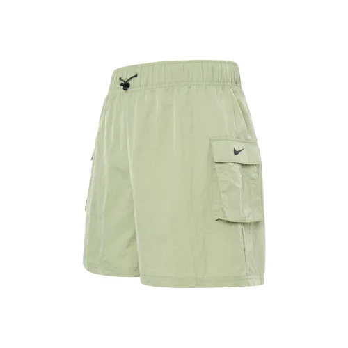 NIKE Sportswear Essentials series Масляно-зеленые Женские Повседневные шорты