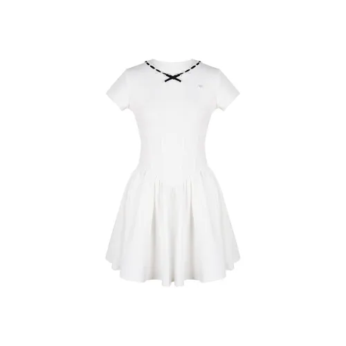 Женские платья с коротким рукавом