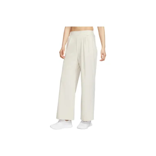 Nike Повседневные брюки Женские Светло-коричневый