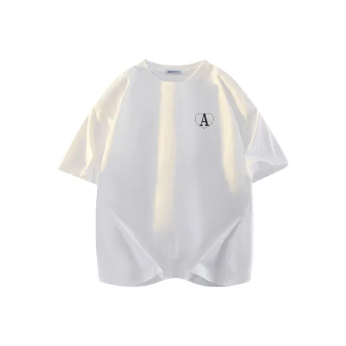 CacheCache Женские футболки