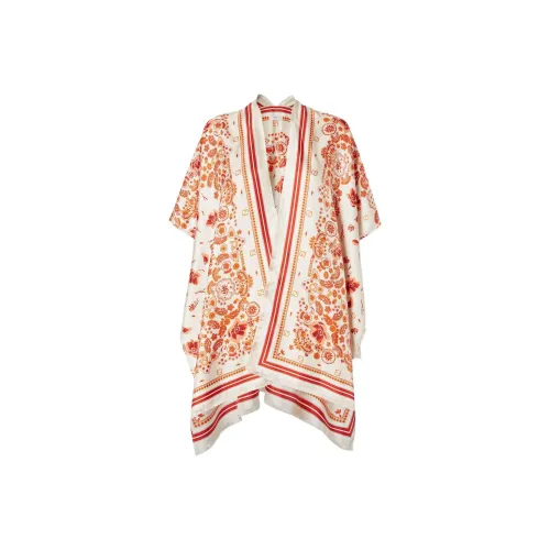 FENDI Белый Женские Плащи