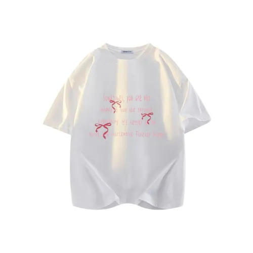 CacheCache Женские футболки