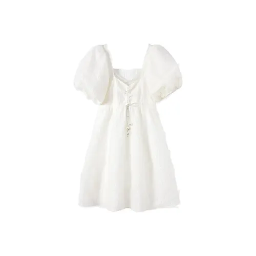 ITIB Белое Женское Короткое Платье с Рукавами