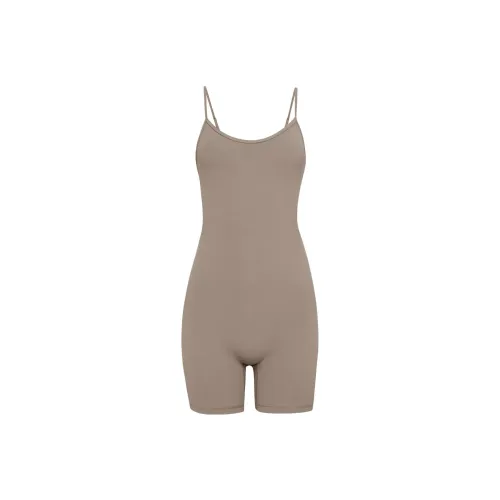 ARITZIA Женские Комбинезоны