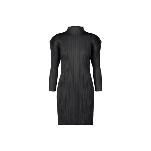 PLEATS PLEASE ISSEY MIYAKE SS24 Длинное платье с длинными рукавами женское черное