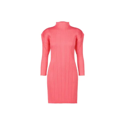 PLEATS PLEASE ISSEY MIYAKE SS24 Длинное платье с длинными рукавами женское ярко-розовый красный