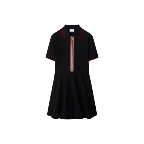 Burberry Черное Женское Короткое Платье с Рукавами