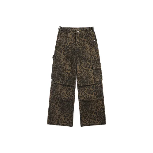 Розовые джинсы женские с леопардовым принтом