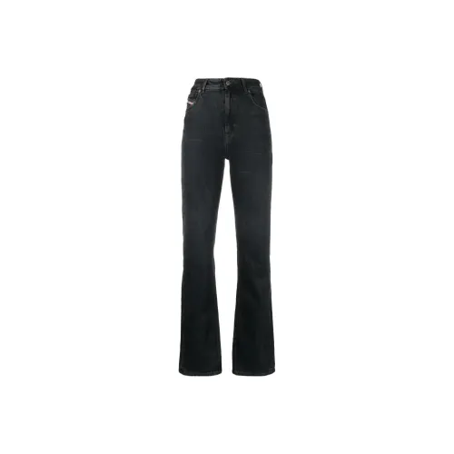 DIESEL Женские джинсы черного цвета