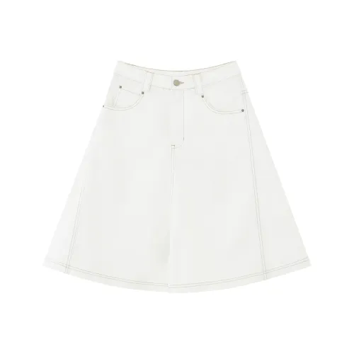 RUNTOTHEFUTURE Повседневные шорты женские цвет слоновая кость