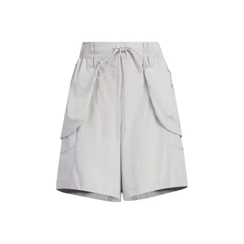 Adidas Повседневные шорты женские светло-серые