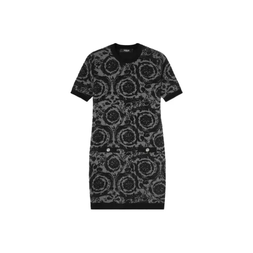 VERSACE Короткое платье с короткими рукавами женское черное