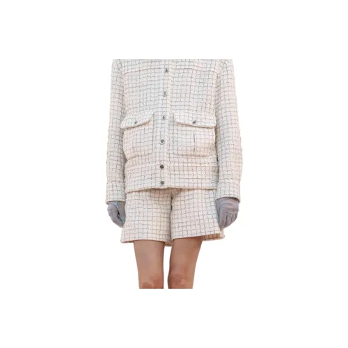 CHANEL 25S Повседневные шорты Женские Айвори