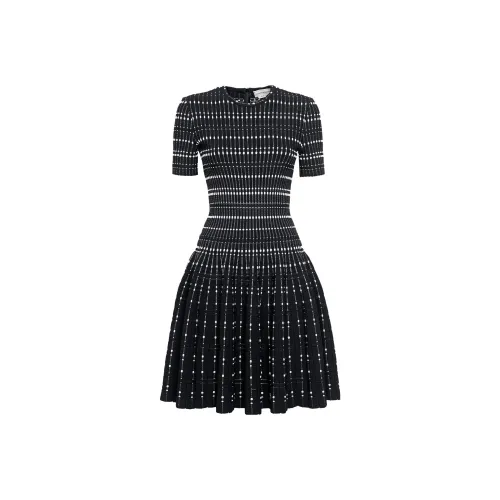 Alexander McQueen Черные Женские Короткие Платья с Короткими Рукавами