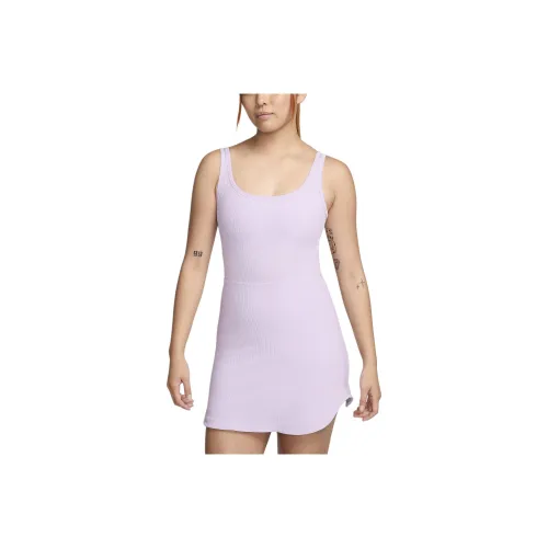 NIKE Сиреневый Женские Слиплатья