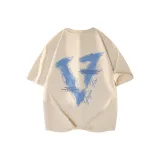 Светлый бежево-абрикосовый.