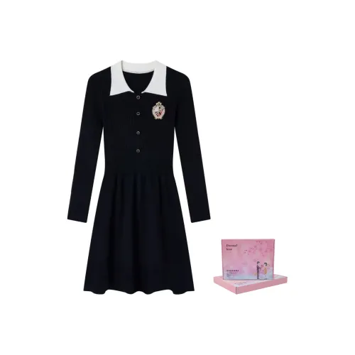 Лето будет после ужина. Длинное платье с длинными рукавами женское черное