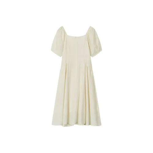 Короткое платье с короткими рукавами женское жемчужно-бежевый