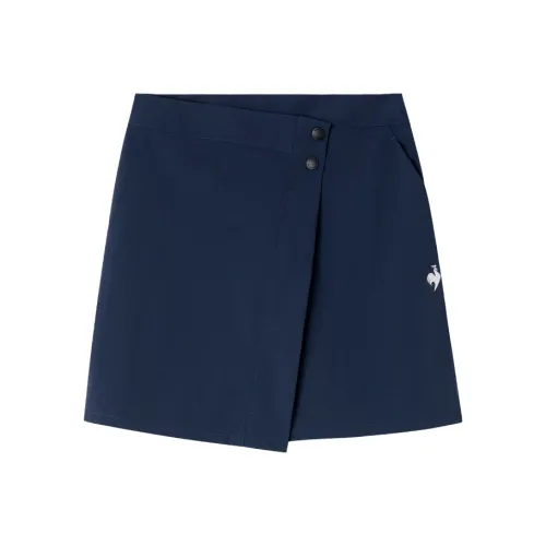 Le Coq Sportif Повседневные шорты Женские Темно-синий