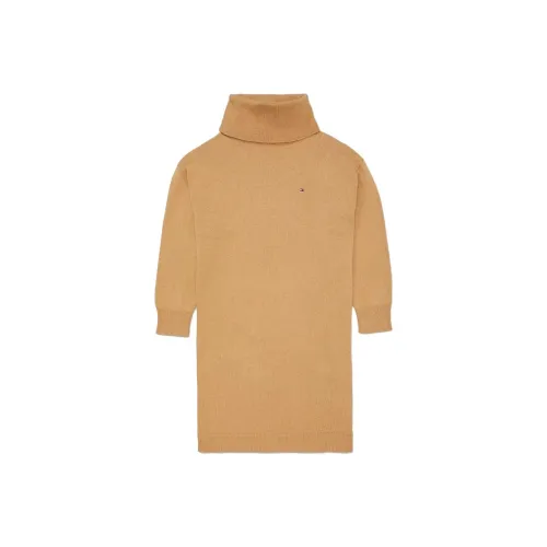 Tommy Hilfiger Ролловый воротник Платье Платья Юбки Сосновая шишка Коричневый Длинный рукав Платье Женские Умбра