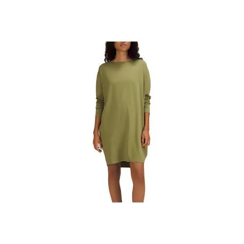 Lululemon Back In Action Бронзово-зеленый Женские Длинные Платья с Рукавами