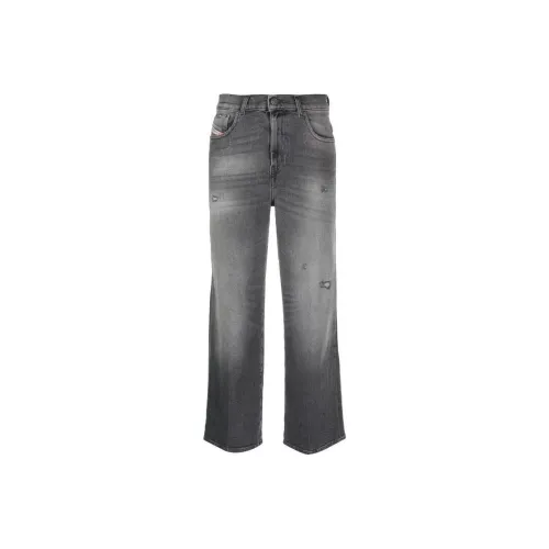 DIESEL Женские джинсы черного цвета