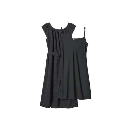 UNIQLO Без рукавов Платье Женское Черное