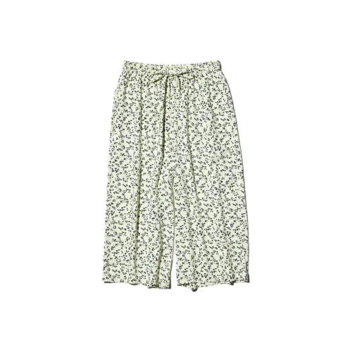 UNIQLO Повседневные шорты Женские Абрикосовый Желтый