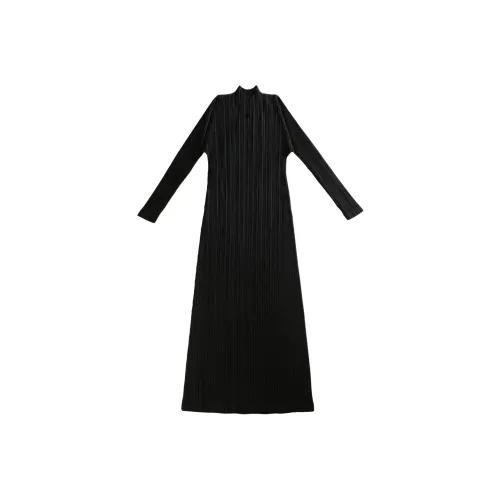 PLEATS PLEASE ISSEY MIYAKE Длинное платье с длинными рукавами женское черное