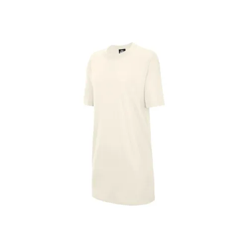 NIKE Бежевые Женские Платья с Коротким Рукавом