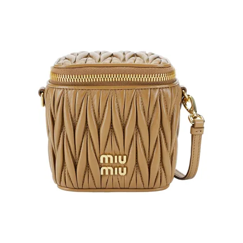 MIU MIU Matelassé Овчина Сумка через плечо Сумка на плечо Мини Женская Коричневая