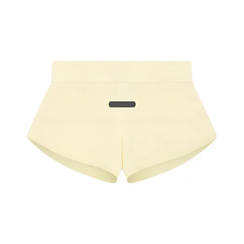 Fear of God Athletics Светло-желтые Женские Повседневные Шорты